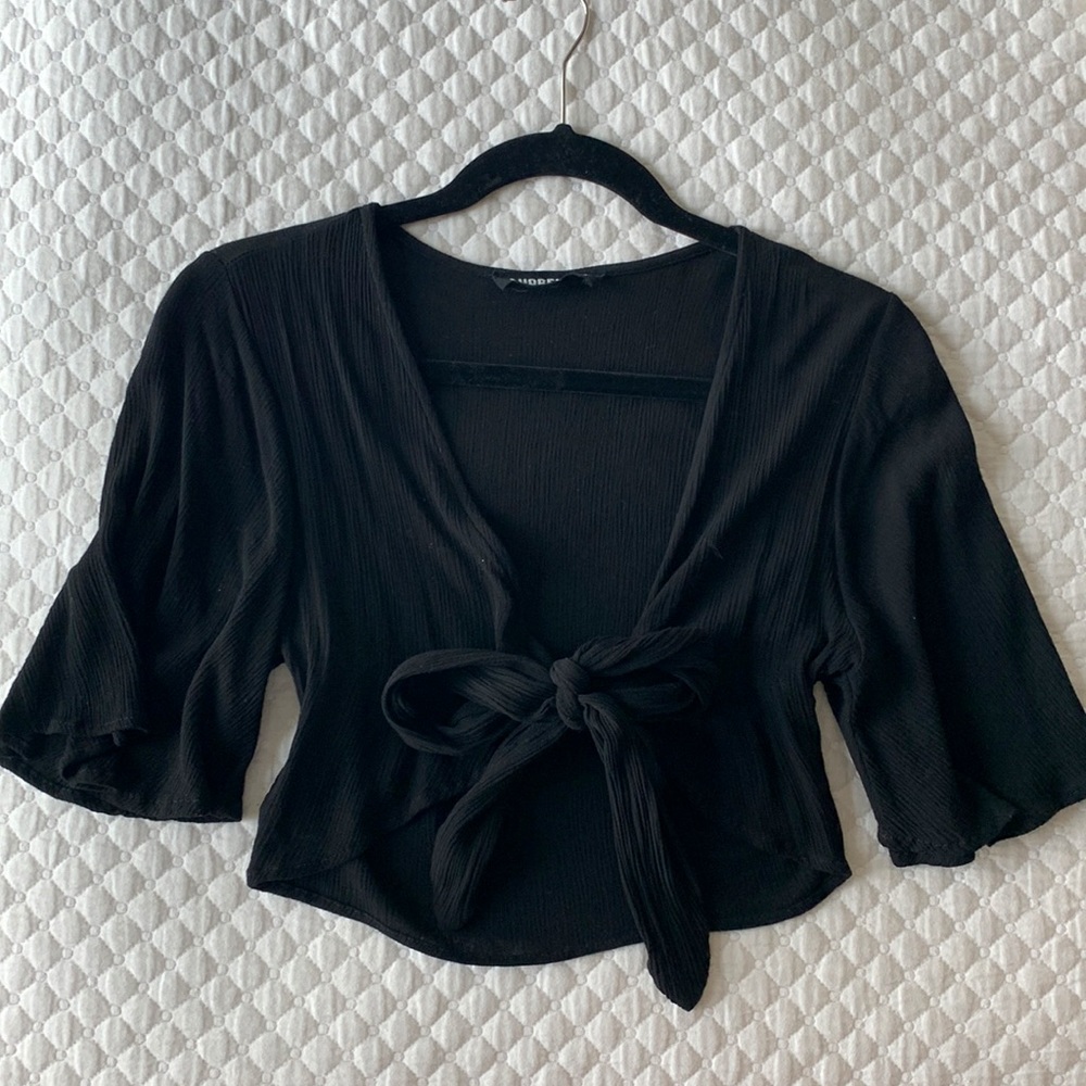 Red Dress Boutique- Front Knot Top
